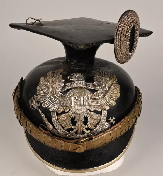 Prussian 14th Uhlan Officers Tschapka. Visuel 1 principal